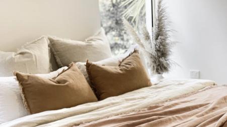 Omala Pure Linen Throw - Raw Flax – FEATHER + OAK